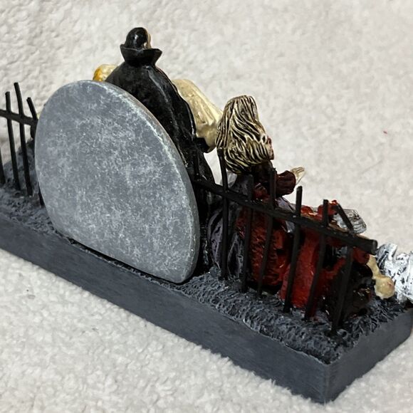 "Hawthorne Village “ The Vampire Blood Feast” Gondola The Horror Express A0808 - Picture 4 of 7